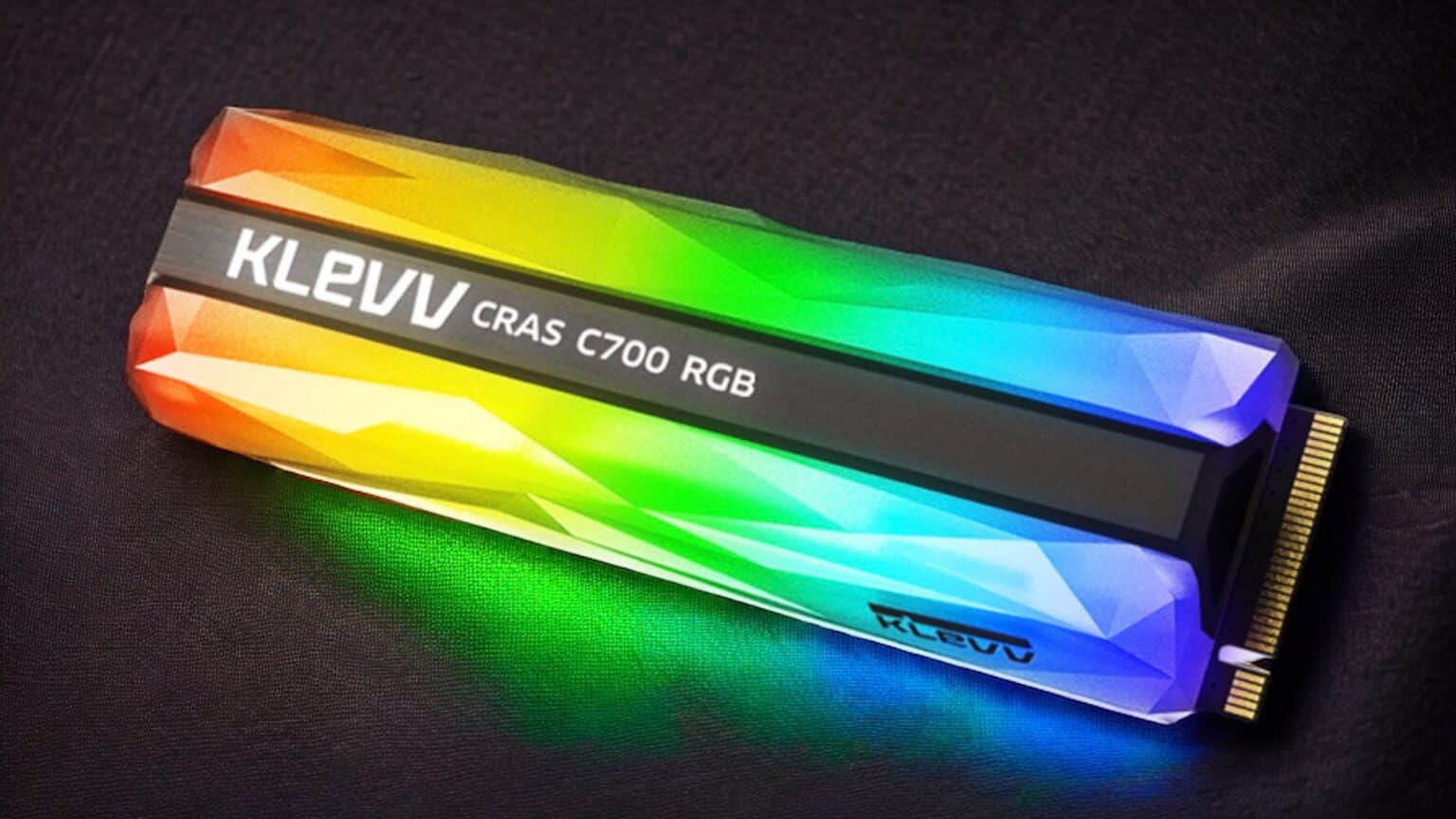 Descubre el Mundo de la Innovación con CRAS C700 RGB SSD