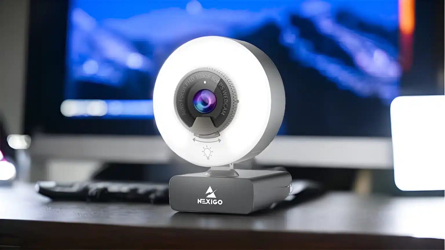 La NexiGo N960E es una cámara web diseñada para ofrecer una experiencia de streaming de alta calidad, especialmente orientada a los gamers y aquellos que buscan una excelente calidad de imagen y sonido para sus transmisiones en vivo.