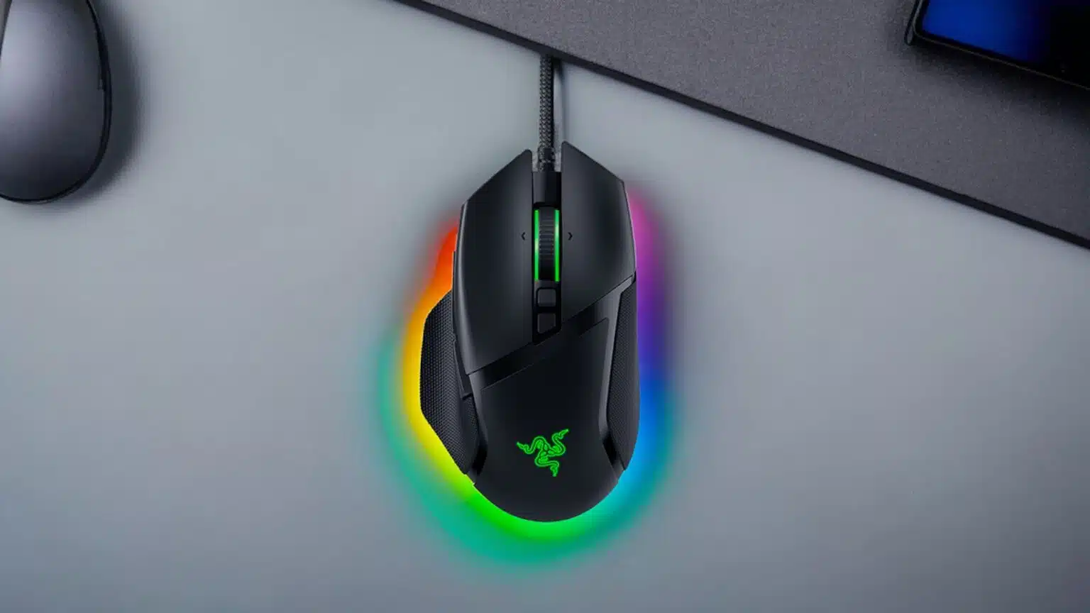 Razer Basilisk V3 como ejemplo de carcasa con apoyo del pulgar