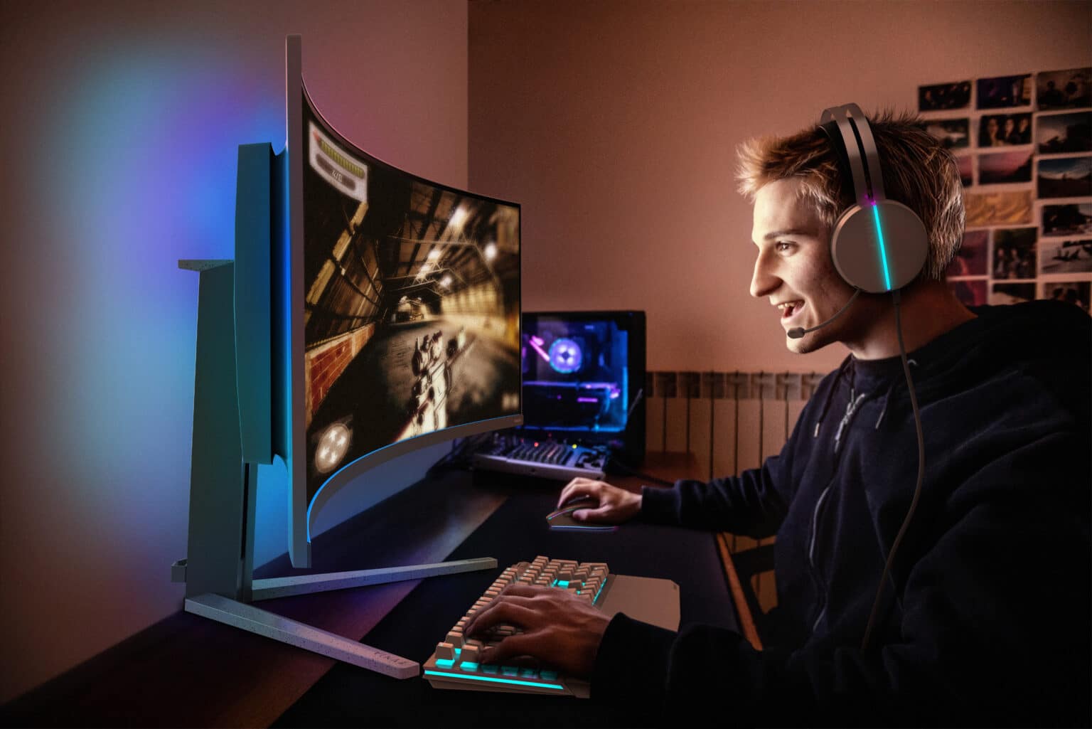 Monitor Panorámico Gaming Evnia